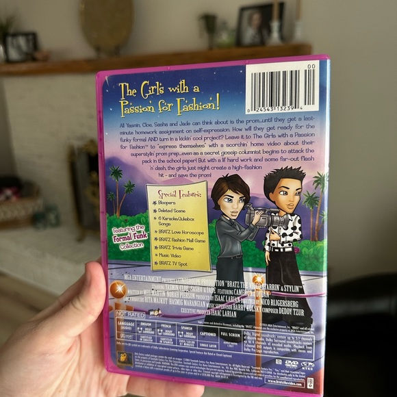 Bratz DVD case - Picture 3 of 3